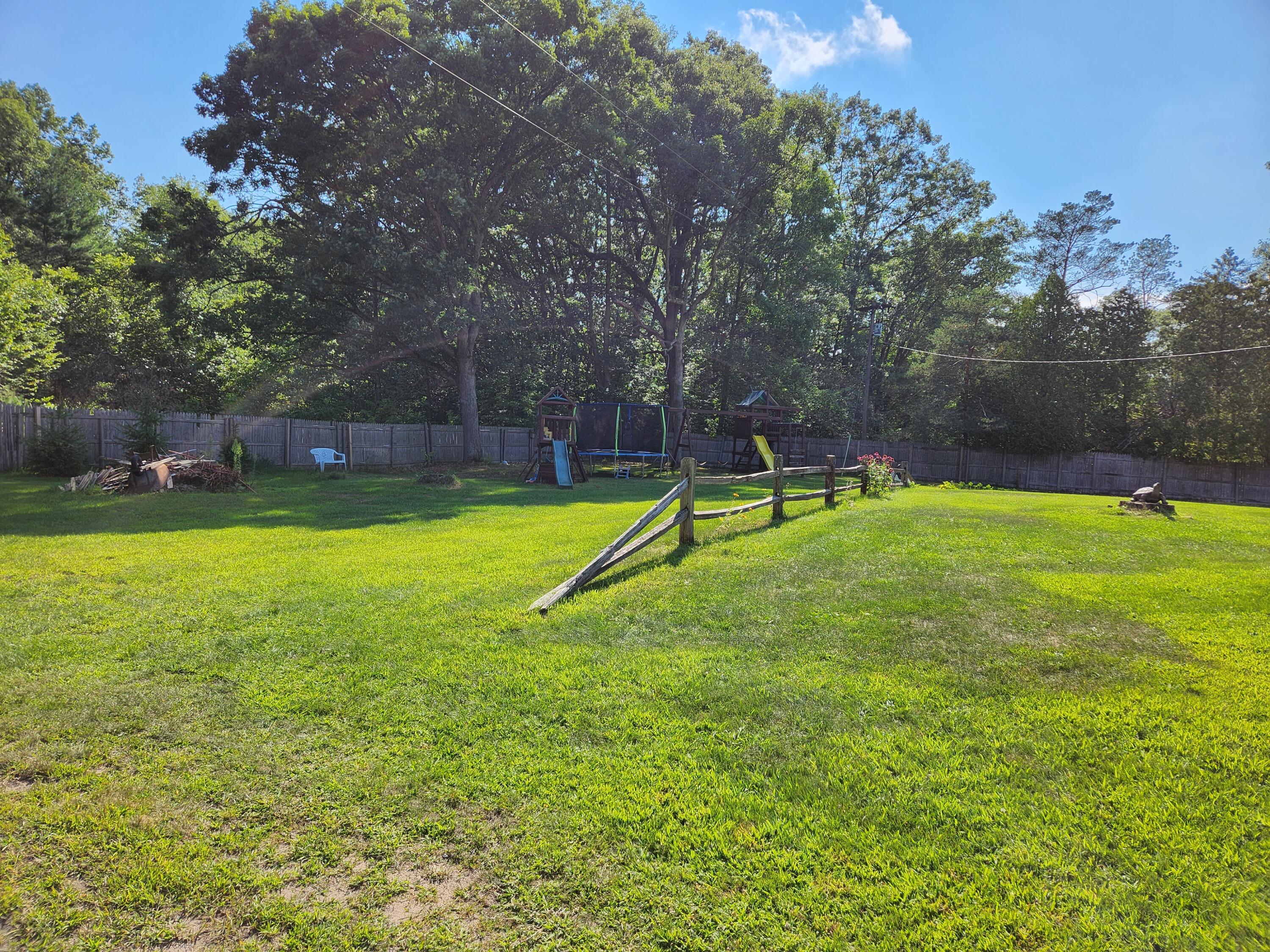 2849 Hall Road Muskegon, MI 49442 - Photo 3 of 33 20230811_170508