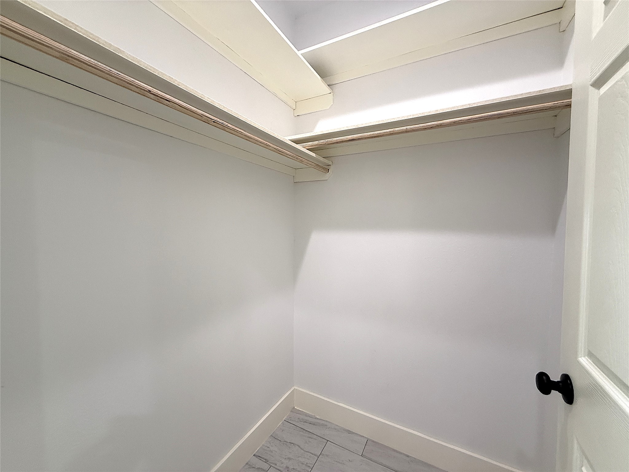 6708 Conley Street, Unit A Houston, TX 77021 - Photo 18 of 24 Primary walk-in closet