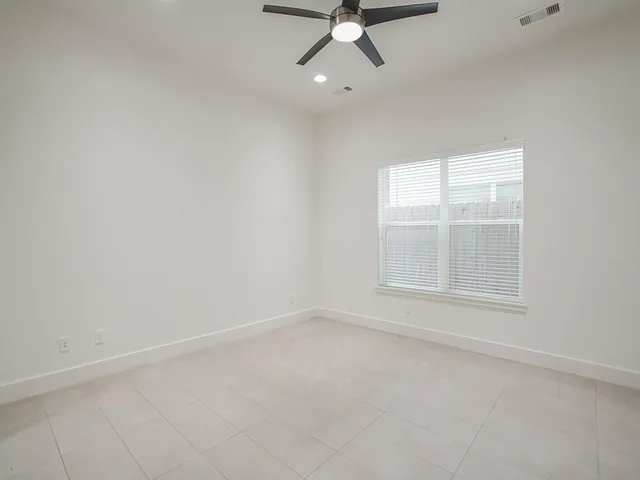 $3,200 | 2004 Rosedale Street, Unit F, Houston, TX 77004