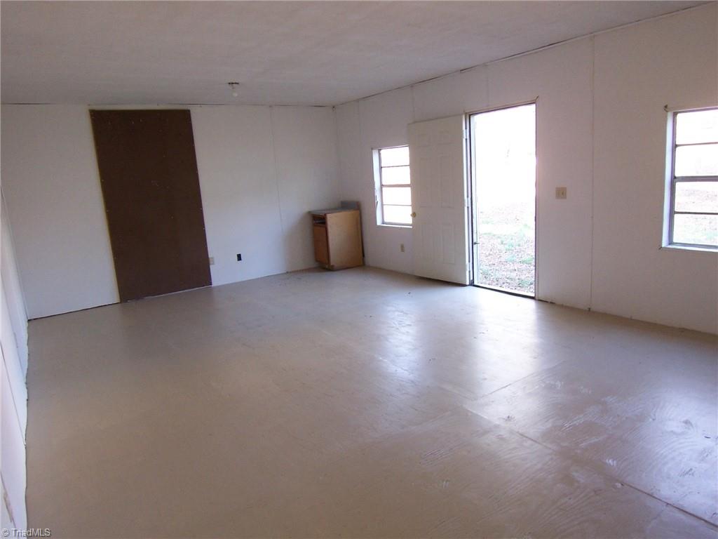 858 Cable Creek Road Asheboro, NC 27205 - Photo 22 of 26 Revers view of shed with electrical.