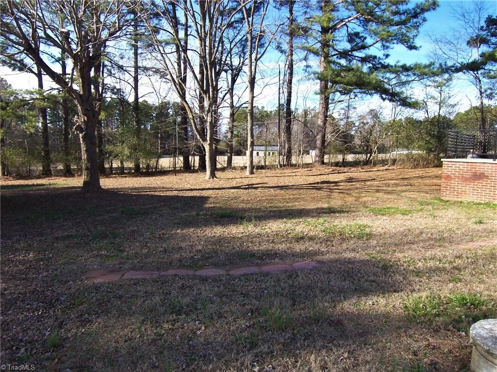 858 Cable Creek Road Asheboro, NC 27205 - Photo 26 of 26 View of large back yard.