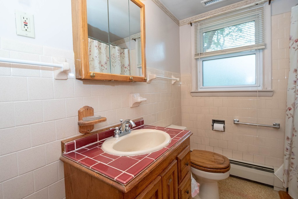 8 Paradise Road Ipswich, MA 01938 - Photo 11 of 16 Gallery Image 11