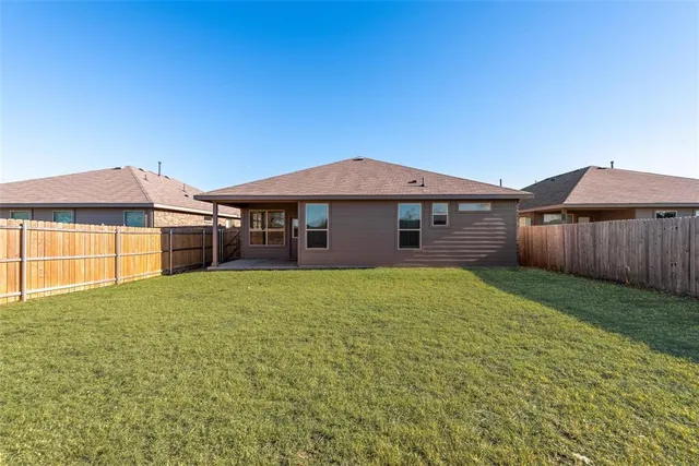 $2,295 | 4532 Fringetree Way, Fort Worth, TX 76036