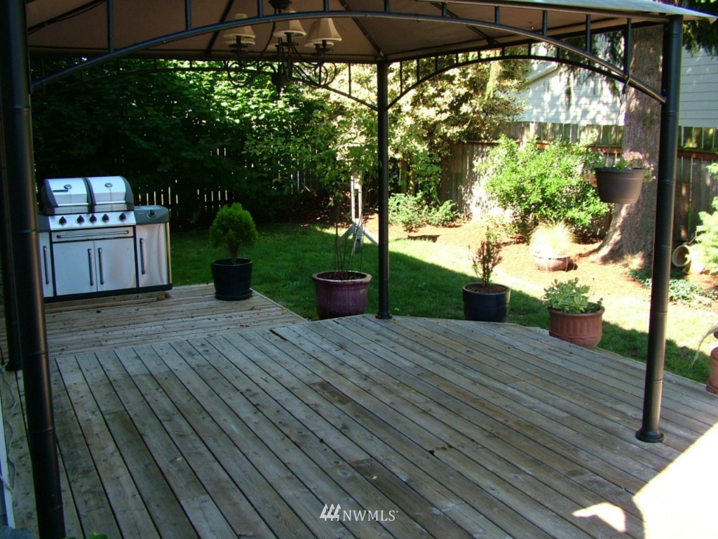 1950 Union Avenue Northeast Renton, WA 98059 - Photo 15 of 19