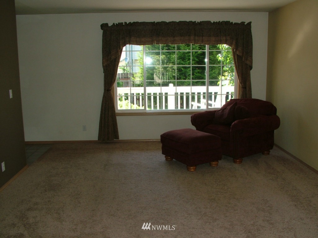 1950 Union Avenue Northeast Renton, WA 98059 - Photo 7 of 19