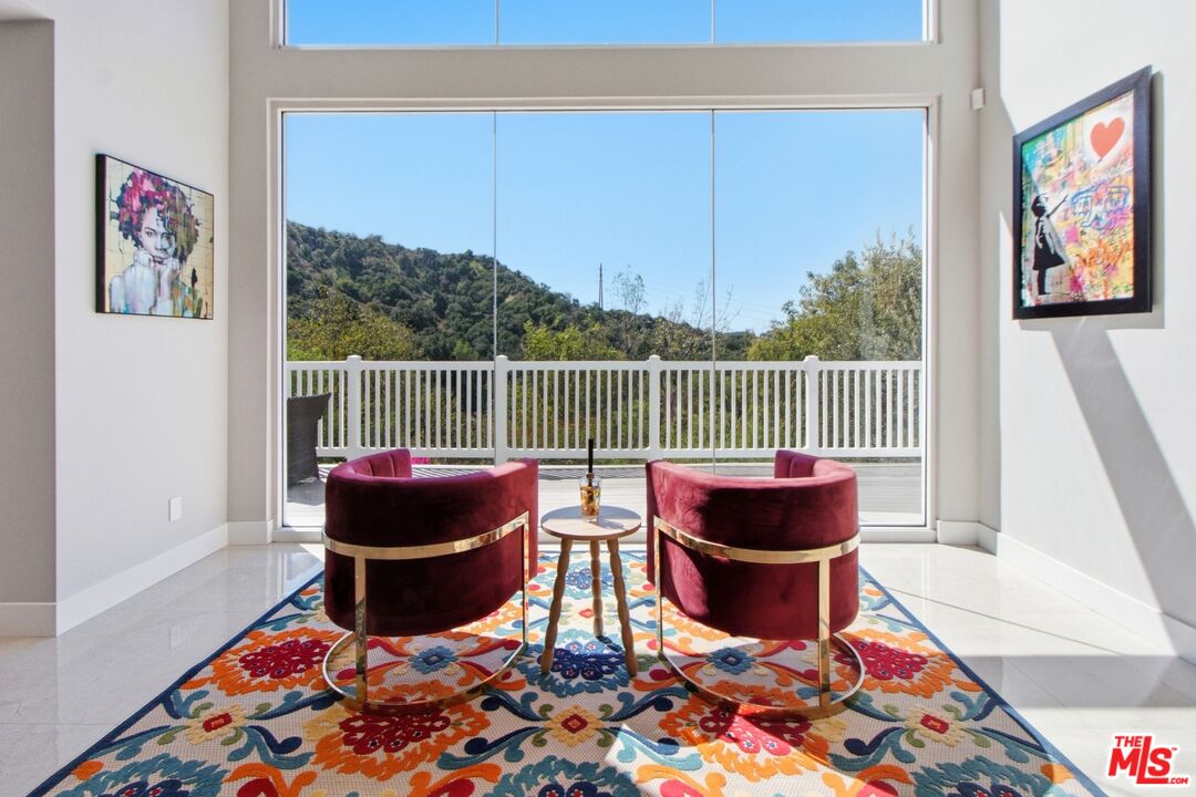 1907 Alpha Road Glendale, CA 91208 - Photo 6 of 47 Gallery Image 6