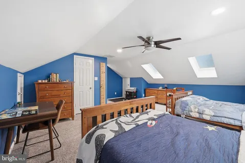 $1,075,000 | 8900 Kenilworth Drive, Burke, VA 22015