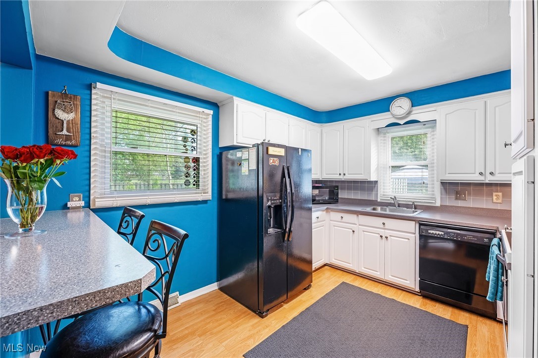 21494 Mastick Road Cleveland, OH 44126 - Photo 7 of 29