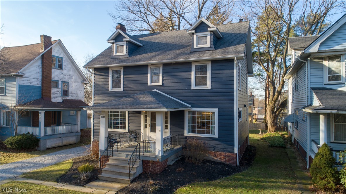 3215 Oak Road Cleveland, OH 44118 - Photo 2 of 35