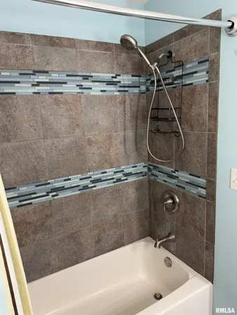 $109,900 | 331 Pine Street, Jacksonville, IL 62650