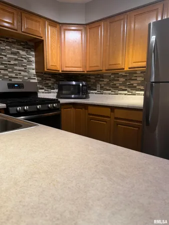 $109,900 | 331 Pine Street, Jacksonville, IL 62650