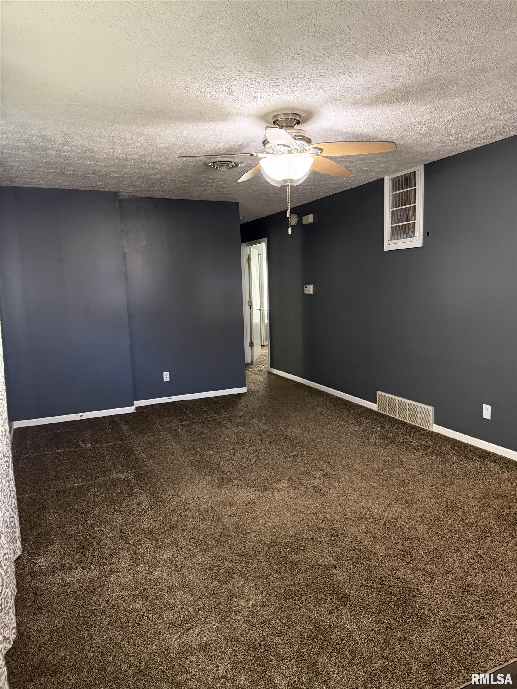 331 Pine Street Jacksonville, IL 62650 - Photo 10 of 17