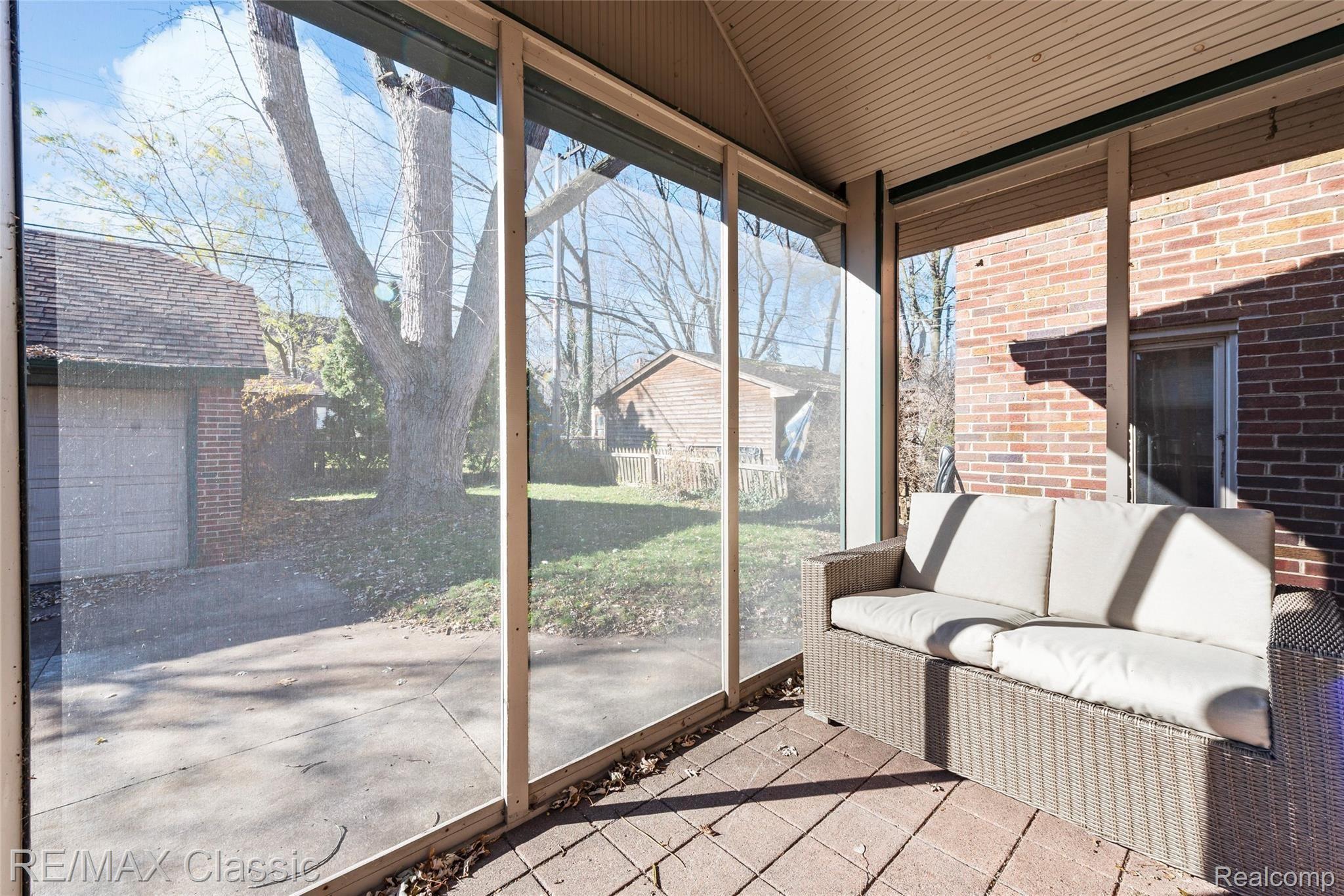 1241 Bishop Road Grosse Pointe, MI 48230 - Photo 42 of 47 Hommati.com-1241_Bishop_Rd_MI-11-24-2021-46