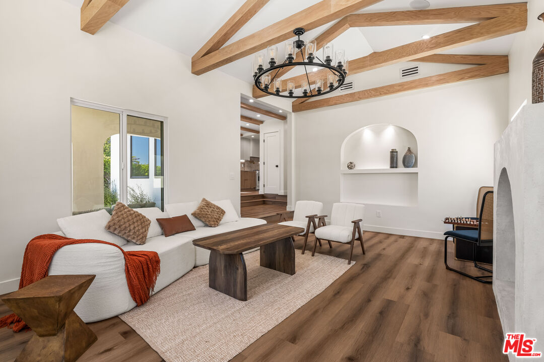 266 Mabery Road Santa Monica, CA 90402 - Photo 13 of 47 a living room with furniture