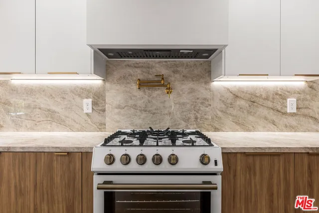 a close view of a stove