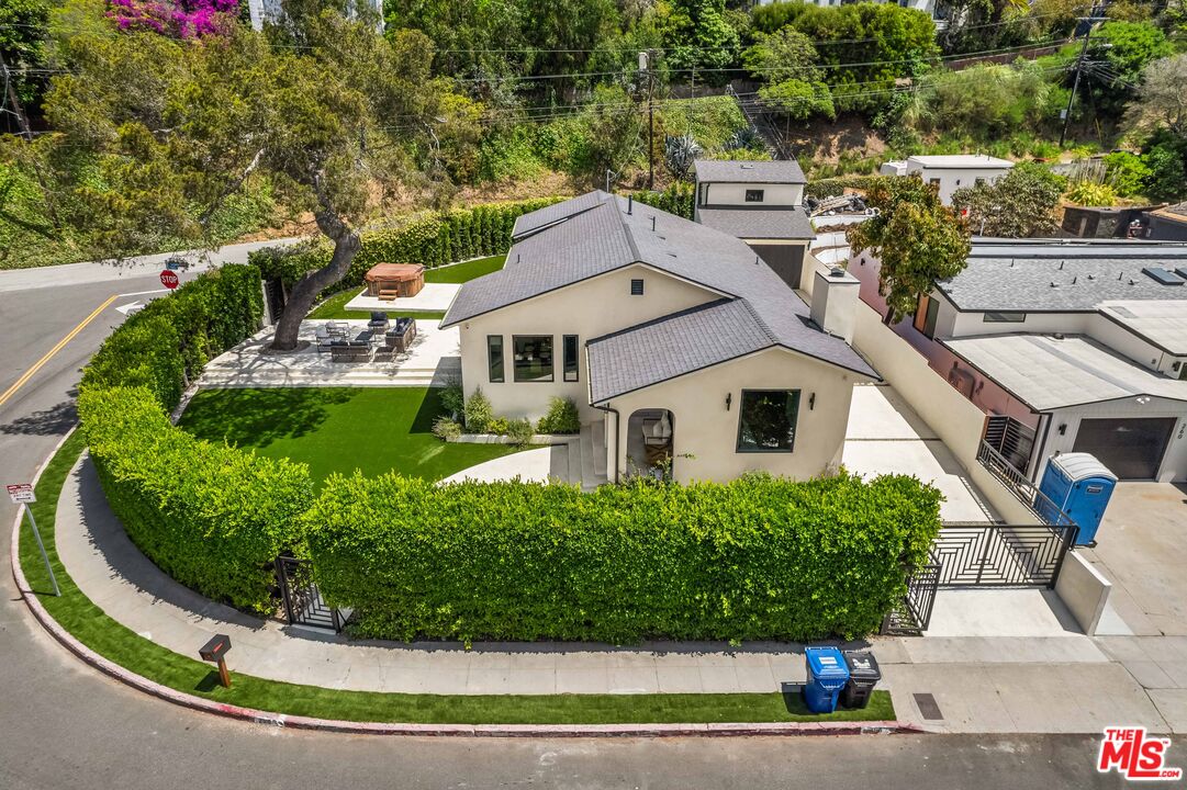266 Mabery Road Santa Monica, CA 90402 - Photo 43 of 47 an aerial view of a house
