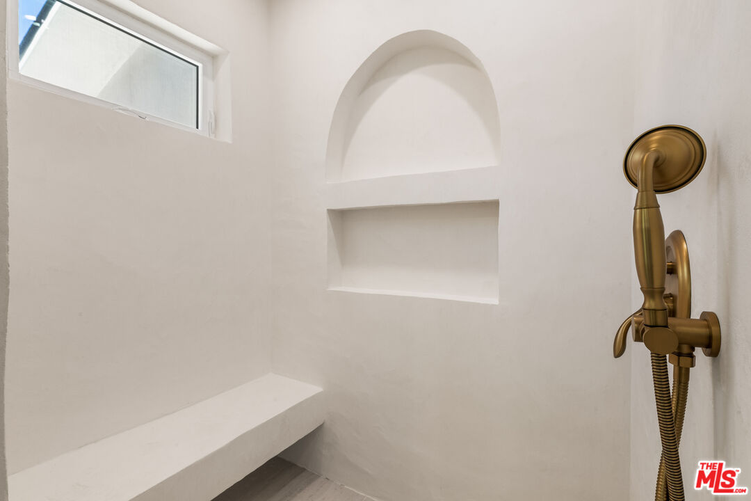 266 Mabery Road Santa Monica, CA 90402 - Photo 5 of 47 a close view of tap