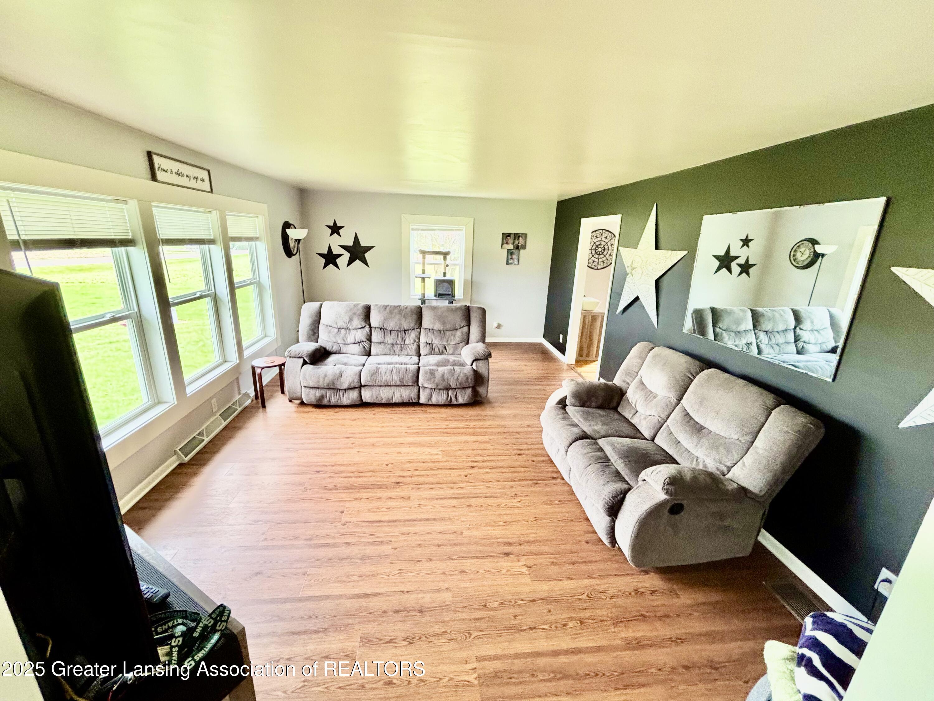 7585 Oneida Road Grand Ledge, MI 48837 - Photo 10 of 59 IMG_3709