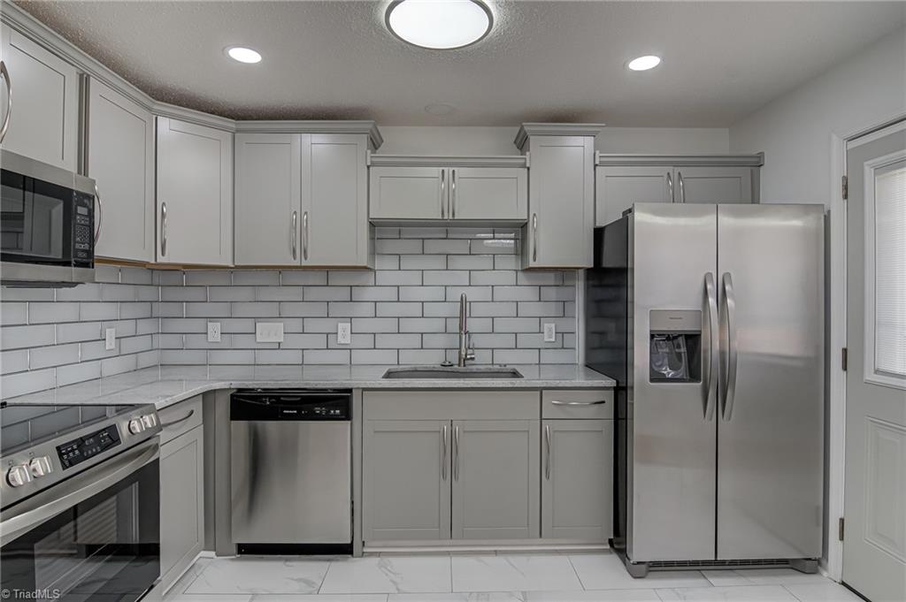 5206 Orchard Ridge Lane Greensboro, NC 27455 - Photo 11 of 30