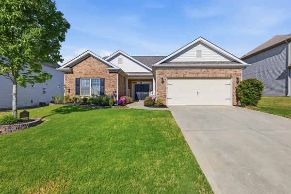 $348,900 | 324 Meadowpark Lane, Duncan, SC 29334