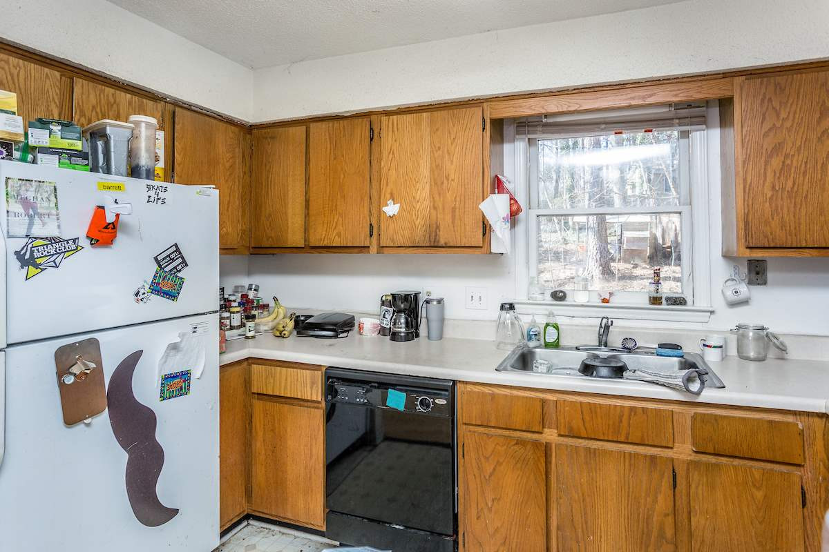606 Brent Road Raleigh, NC 27606 - Photo 9 of 17 Kitchen