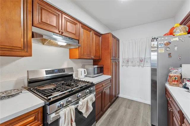 $599,999 | 11321 Parkgreen Lane, Unit 102, Garden Grove, CA 92843