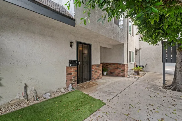 $599,999 | 11321 Parkgreen Lane, Unit 102, Garden Grove, CA 92843