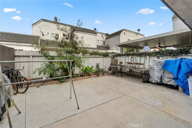 $599,999 | 11321 Parkgreen Lane, Unit 102, Garden Grove, CA 92843