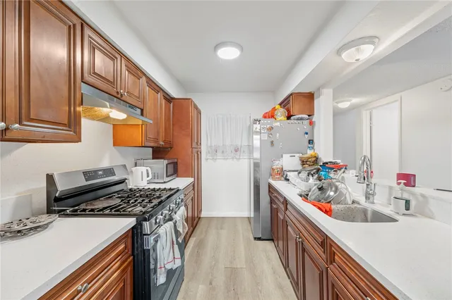 $599,999 | 11321 Parkgreen Lane, Unit 102, Garden Grove, CA 92843