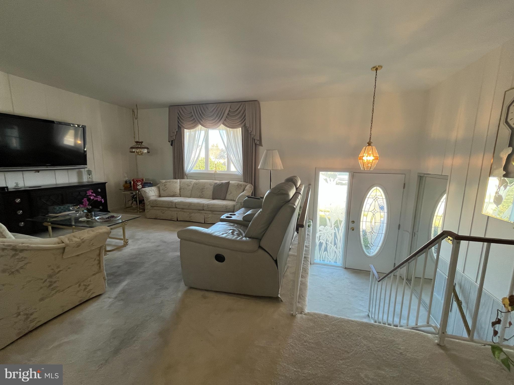 6105 Moorefield Road Catonsville, MD 21228 - Photo 3 of 47 Gallery Image 3