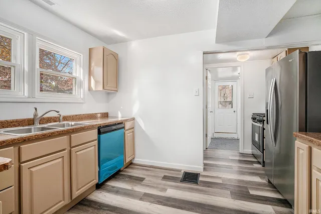 $175,000 | 6950 North 315 East, Howe, IN 46746