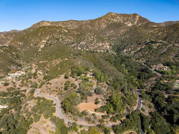 $6,995,000 | 2200 Bella Vista Drive, Montecito, CA 93108