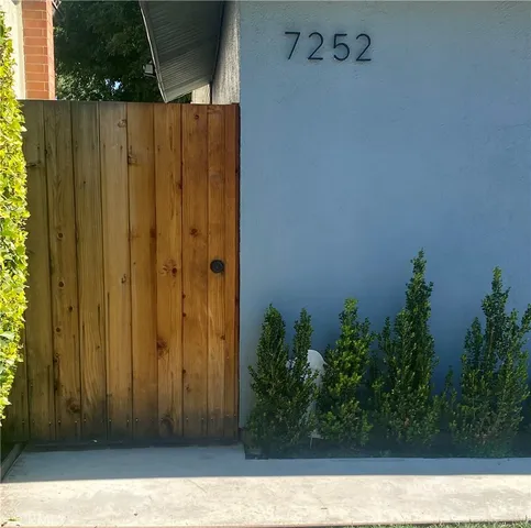 $1,900 | 7252 Rubio Avenue, Lake Balboa, CA 91406