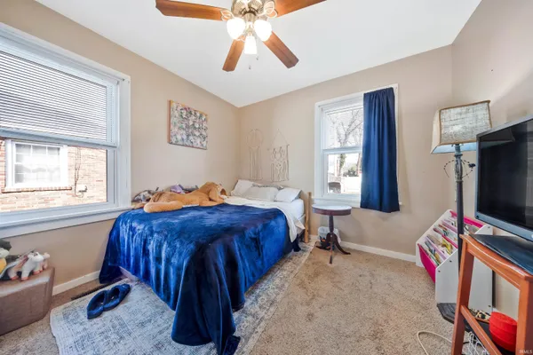 $165,000 | 2156-2158 Bayard Park Drive, Evansville, IN 47714