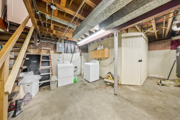 $165,000 | 2156-2158 Bayard Park Drive, Evansville, IN 47714