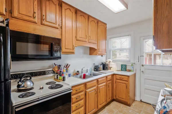 $165,000 | 2156-2158 Bayard Park Drive, Evansville, IN 47714