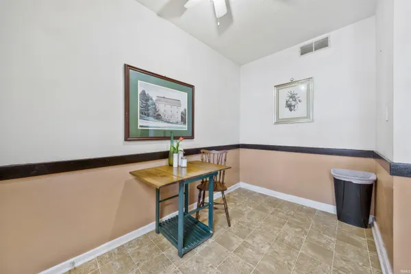 $165,000 | 2156-2158 Bayard Park Drive, Evansville, IN 47714