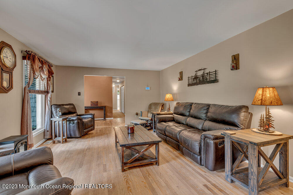 2 Hyacinth Court Cream Ridge, NJ 08514 - Photo 13 of 70 033_dsc09493