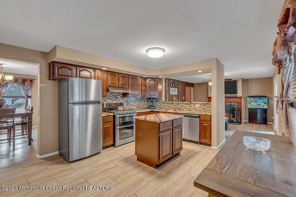 2 Hyacinth Court Cream Ridge, NJ 08514 - Photo 20 of 70 045_dsc09558-1