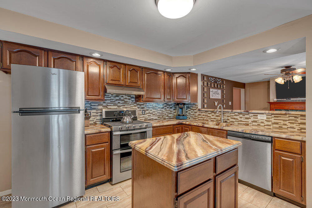 2 Hyacinth Court Cream Ridge, NJ 08514 - Photo 21 of 70 046_dsc09563