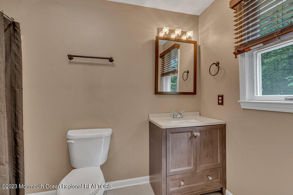 2 Hyacinth Court Cream Ridge, NJ 08514 - Photo 32 of 70 075_dsc09418