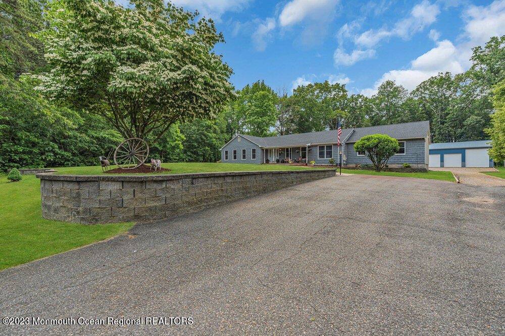 2 Hyacinth Court Cream Ridge, NJ 08514 - Photo 4 of 70 019_dsc09753-1