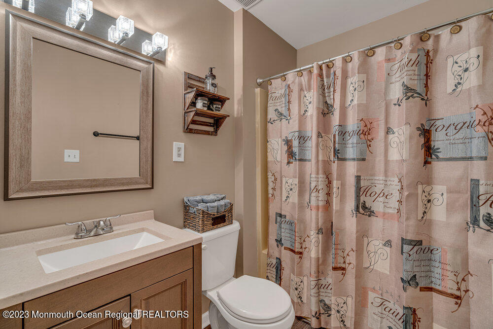 2 Hyacinth Court Cream Ridge, NJ 08514 - Photo 55 of 70 098_dsc09723