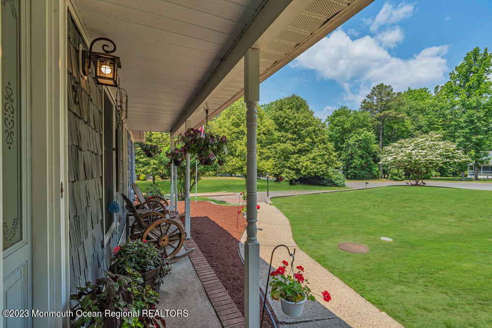 2 Hyacinth Court Cream Ridge, NJ 08514 - Photo 7 of 70 023_dsc09803-1