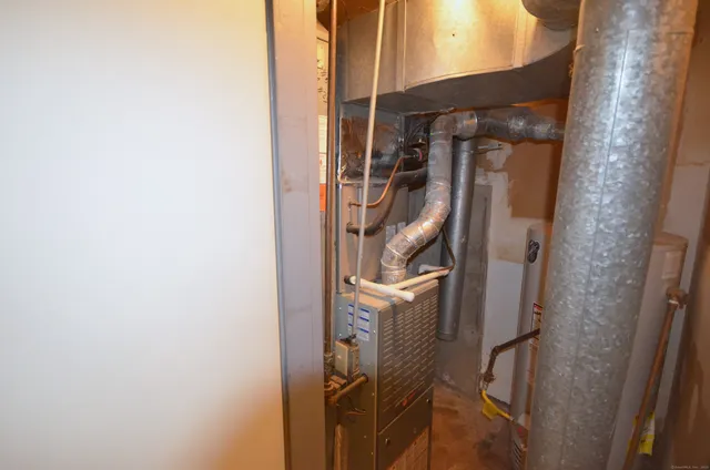 a view of walk in closet