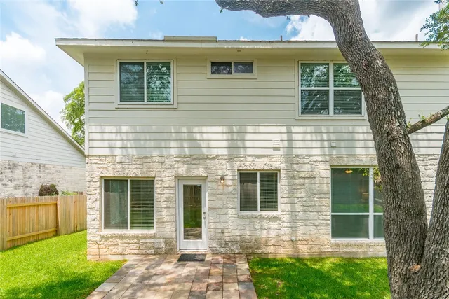 $3,500 | 8713 Edmund Court, Austin, TX 78749