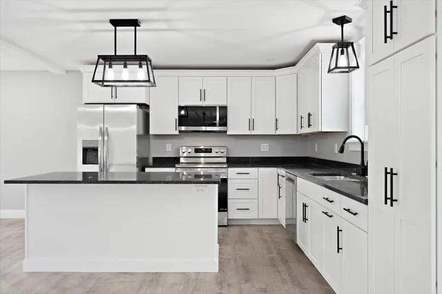 $529,900 | 649 Streamside Avenue, Hermon, ME 04401