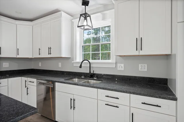 $529,900 | 649 Streamside Avenue, Hermon, ME 04401