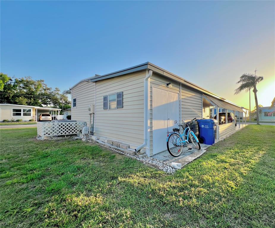 1100 South Belcher Road, Unit 245 Largo, FL 33771 - Photo 38 of 69 a view of a house with backyard