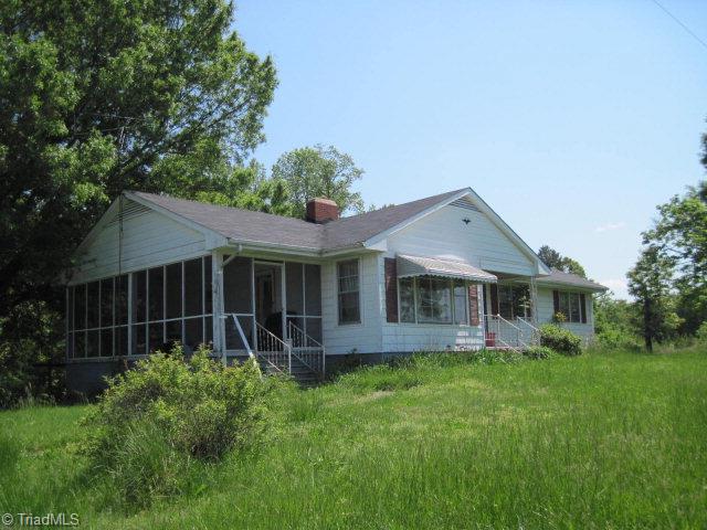 516 Roberts Road Burlington, NC 27217 - Photo 2 of 10 Additional View